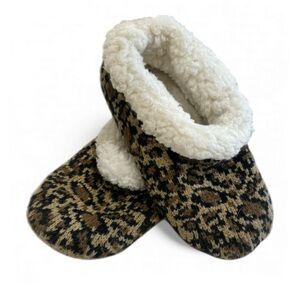 Fleece Lined Knit Leopard Print Slippers Women’s Size 10 GUC
